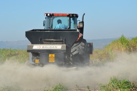 Adiamento do uso dos insumos agrícolas: quais cuidados devo ter?