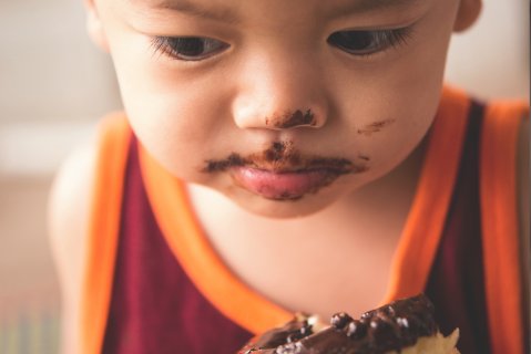 Alimentação infantil: como lidar com o desejo das crianças por açúcar?